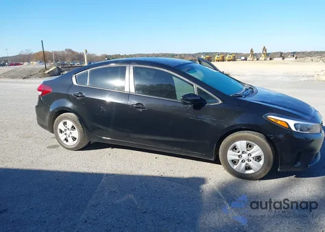 2017 Kia Forte Lx from USA, damaged, VIN 3KPFK4A7XHE087092